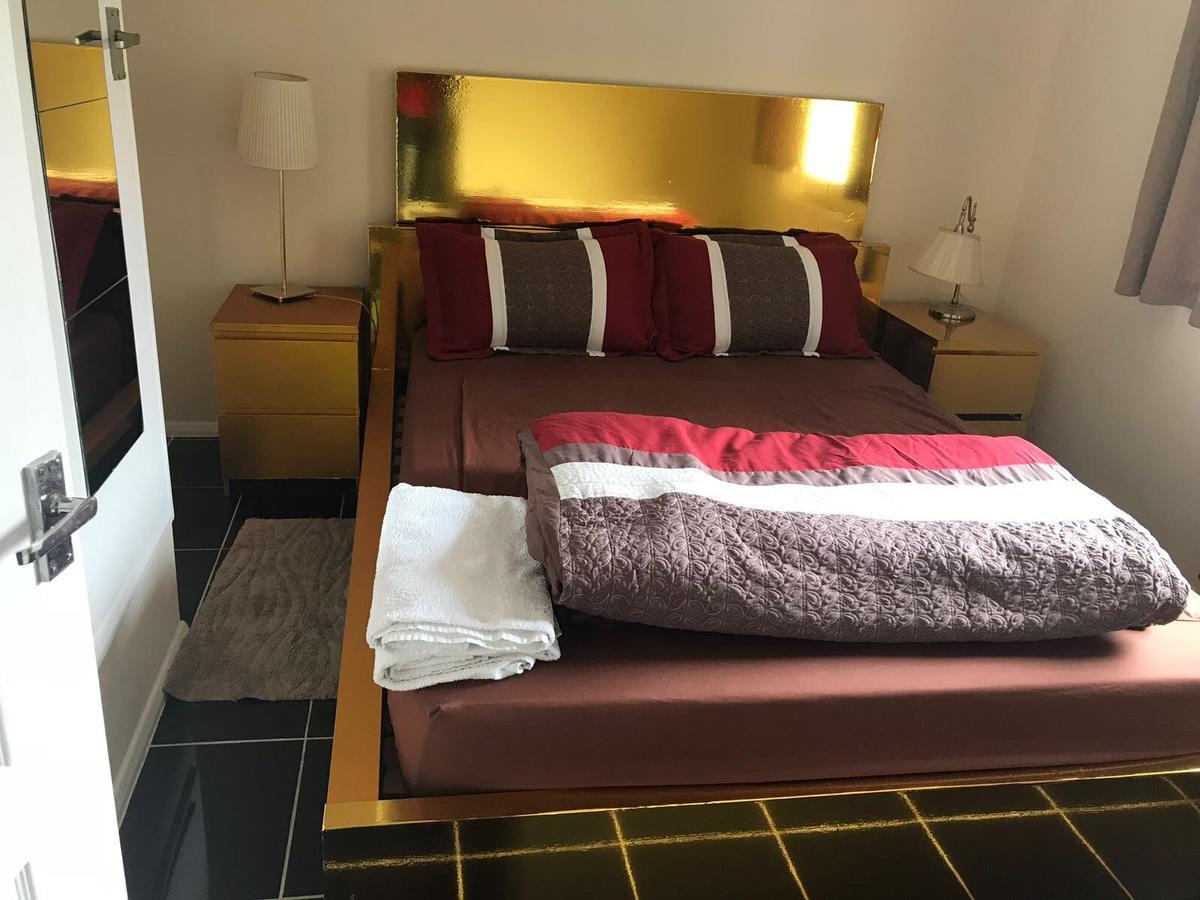 Eagle Close 2 Bedroom Home Waltham Abbey Esterno foto